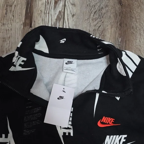 NWT Men's Nike Club 1/4 Zip Fleece Black/White Jacket. Pull Over. Sick!!! - Picture 4 of 4
